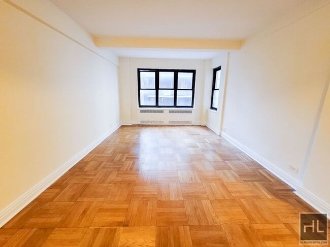 Foto del edificio - EAST 56 STREET