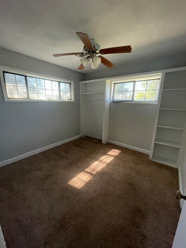 Building Photo - Home for rent!