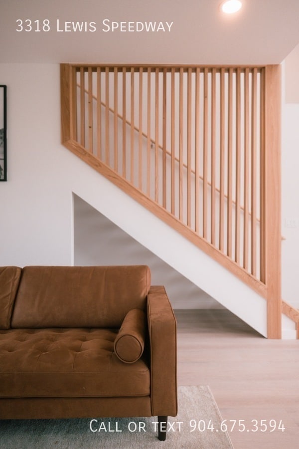 Foto del edificio - 3318 Lewis Speedway