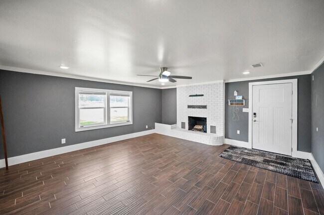 Foto del edificio - 24663 Chestnut St