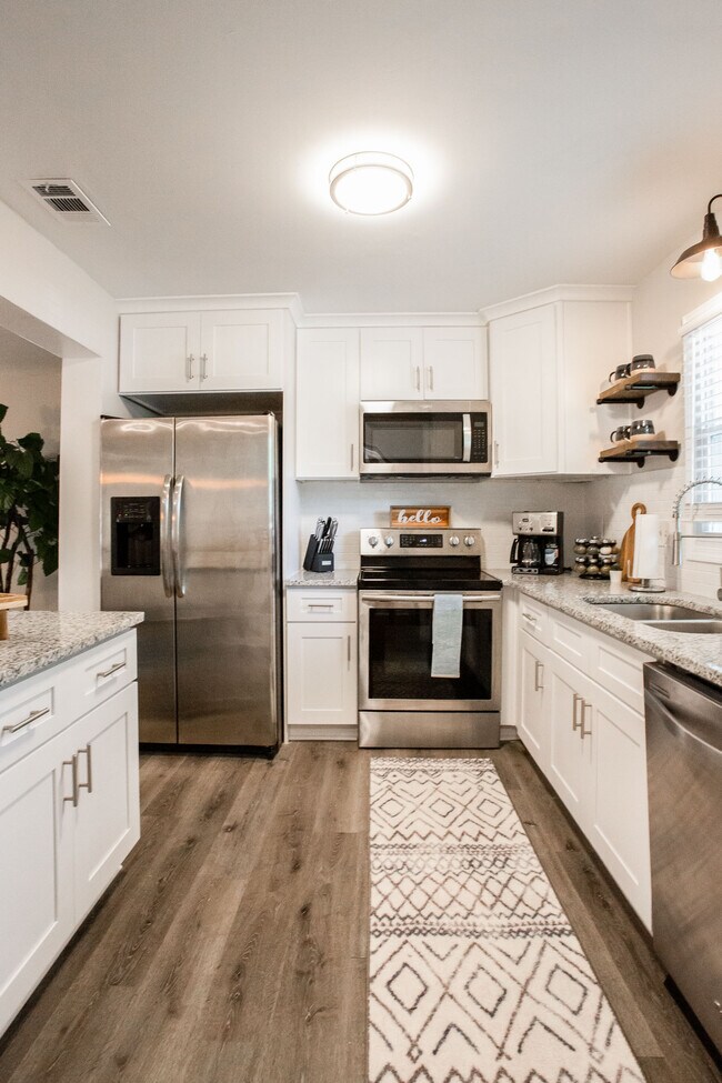 Foto del edificio - 169 Willow Stream Ct