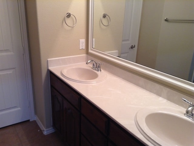 Foto del edificio - 5040 Britton Ridge Ln