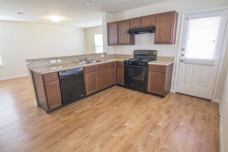 Building Photo - 708 South Ella Creek Drive