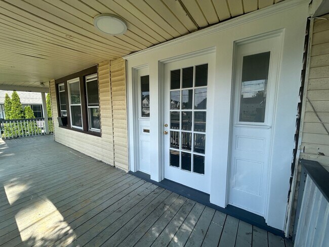 Foto del edificio - 347 Norwood Ave
