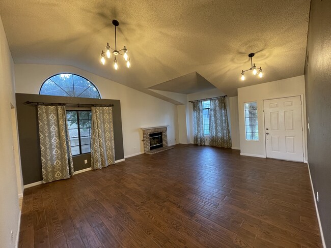 Building Photo - 40520 Palmas Ct