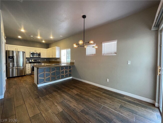 Foto del edificio - 10516 India Hawthorn Ave