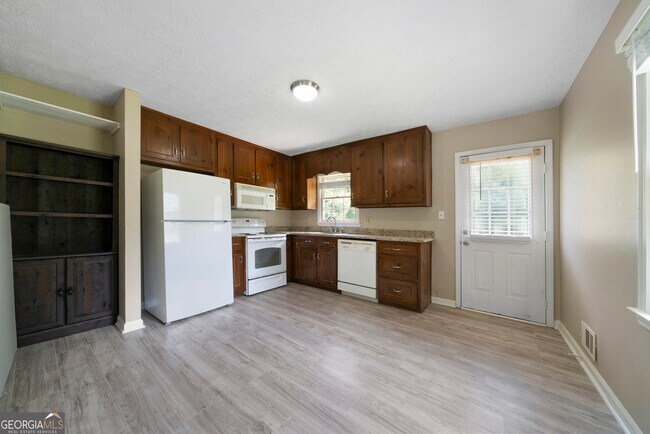 Foto del edificio - 256 Powder Springs St