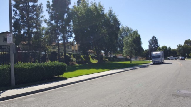 Building Photo - 2 br, 2 bath House - 1510 Silverado
