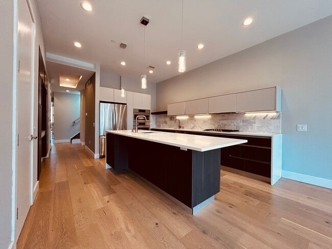 Photo - 27 N 2nd St Apartment