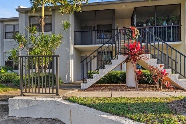 Foto del edificio - 1918 Pelican Landing Blvd