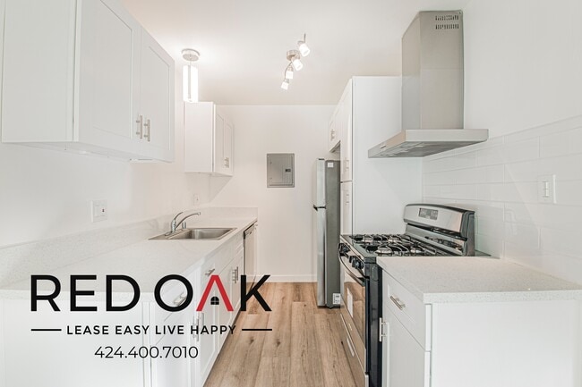 Building Photo - 1008 Normandie Ave