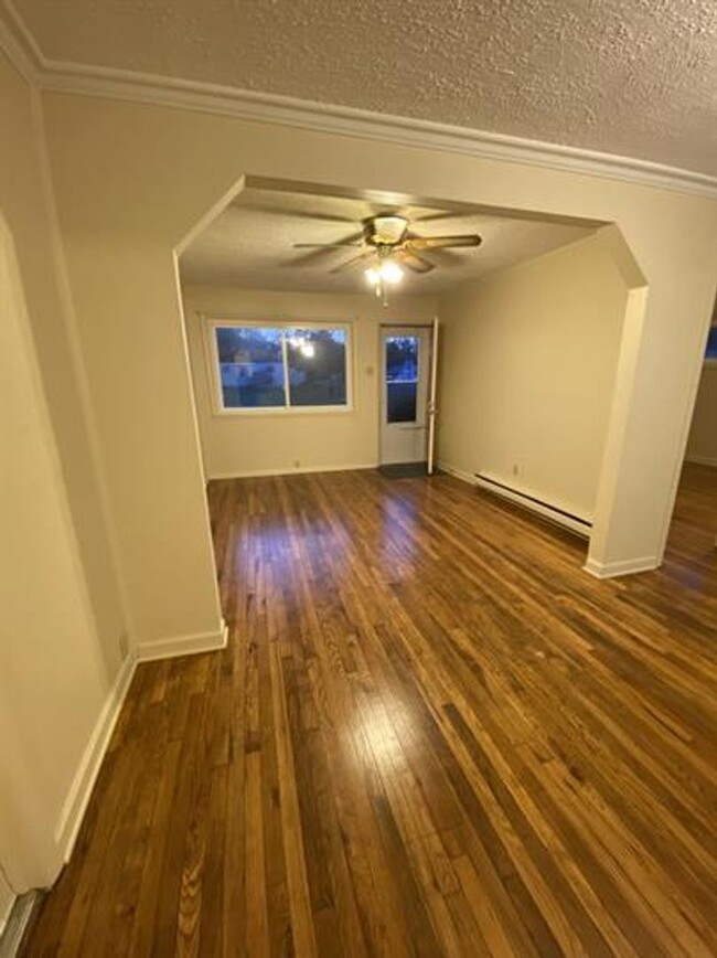 Foto del edificio - 902 S Walnut St