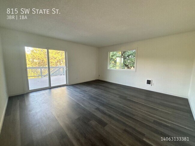 Foto del edificio - 815 SW State St