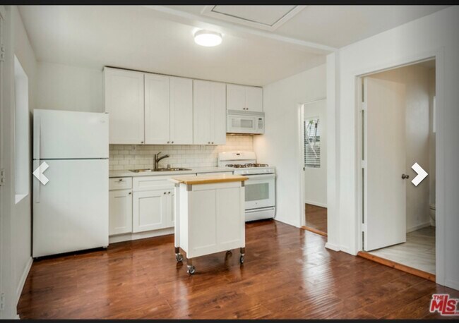 Building Photo - 1742 W 36th St