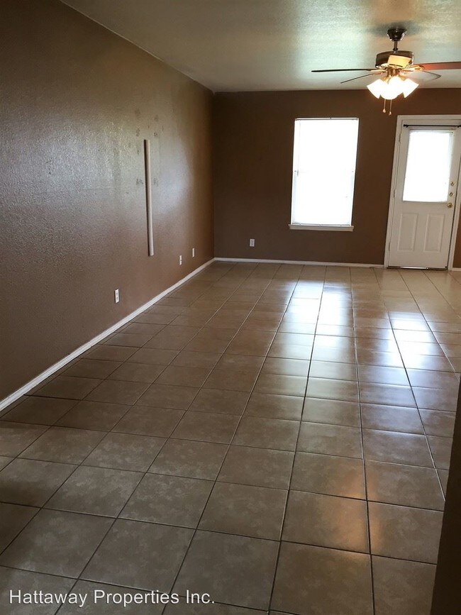 Building Photo - 3 br, 2 bath House - 4407 Wade Dr.