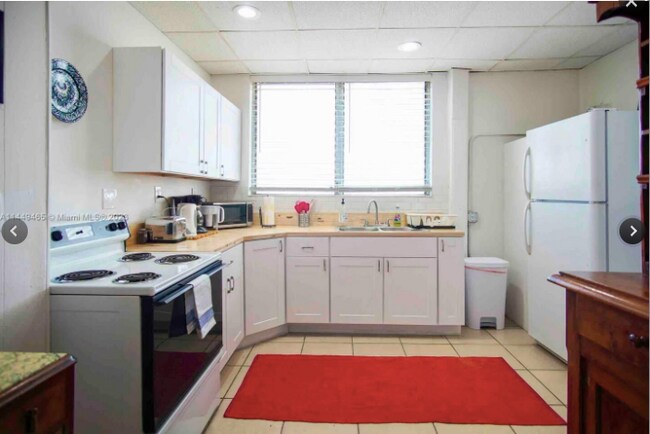 Foto del edificio - 205 NE 27th St