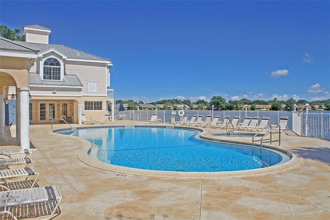 Foto del edificio - 2671 Citrus Lake Dr