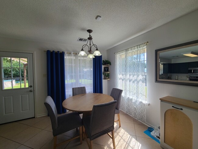 Building Photo - 179 W Cherrywood Ln