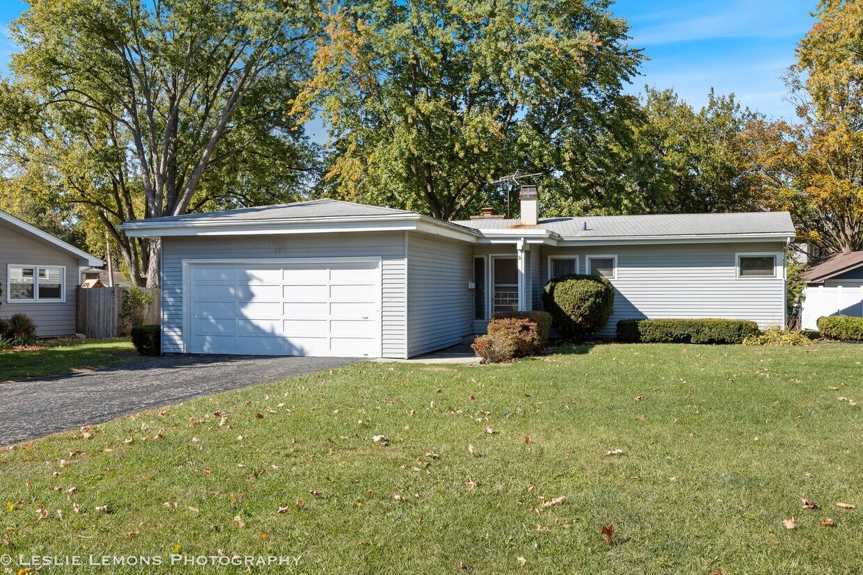 Primary Photo - 59 Elmwood Dr