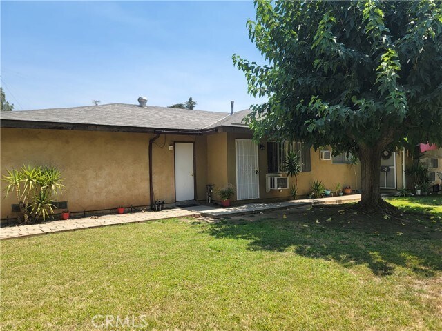 Foto principal - 811 W State St