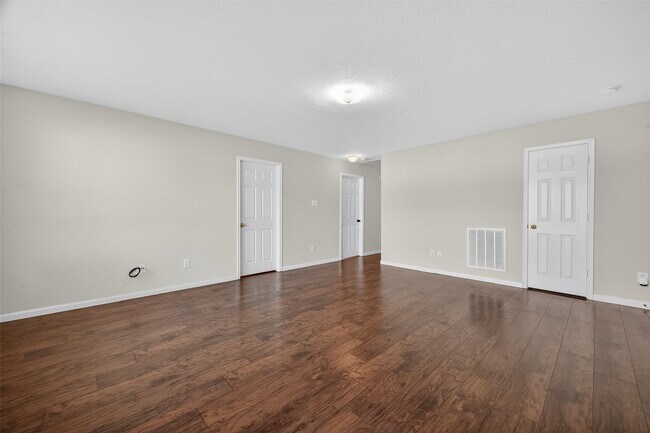 Foto del edificio - 21515 White Falls Ln