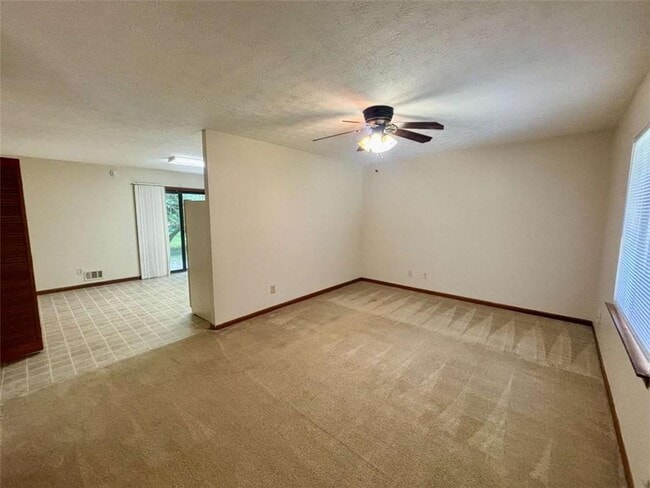 Building Photo - 358 Bradley Woods Ct NW