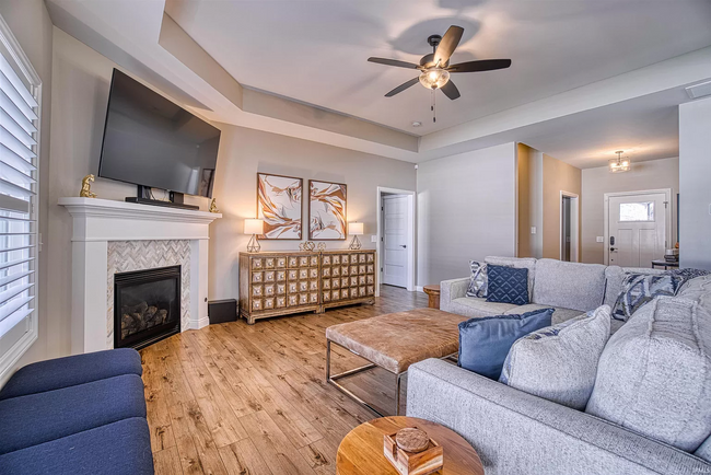 Foto del edificio - 8236 Wyatt Ct