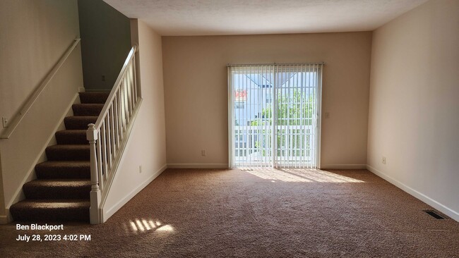 Building Photo - 610 Bedford Falls Dr