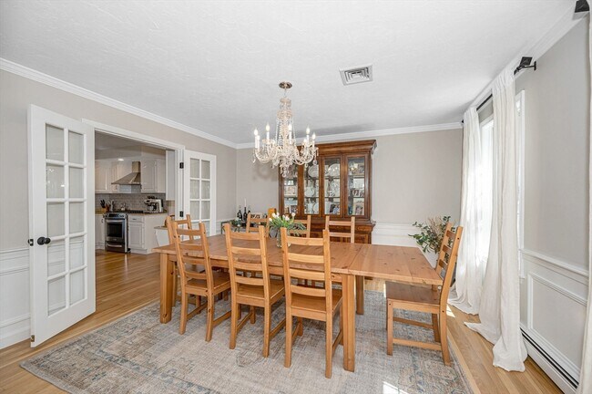 Building Photo - 4 Nashoba Dr