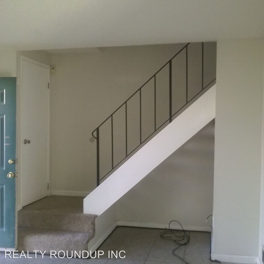 Building Photo - 7682 La Mancha Way