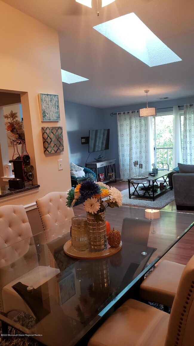 Foto del edificio - 74 Aspen Ct