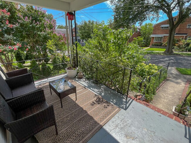 Foto del edificio - 5155 7th St NE