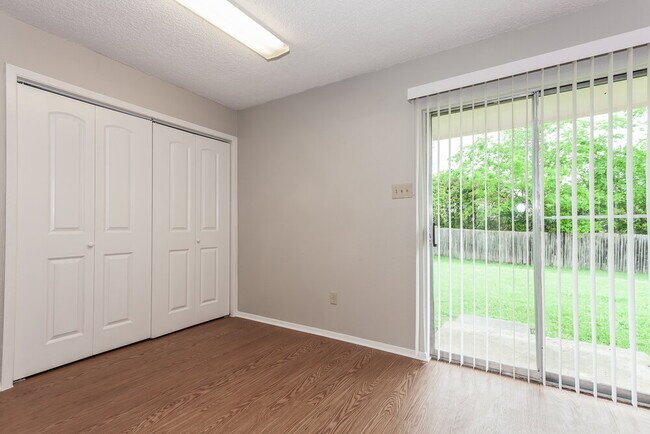 Foto del edificio - 716 Admiralty Way