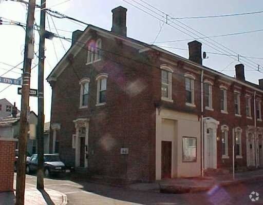 Building Photo - 159 S 17th St