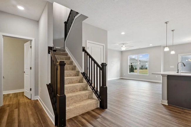 Building Photo - 6351 Azile Way