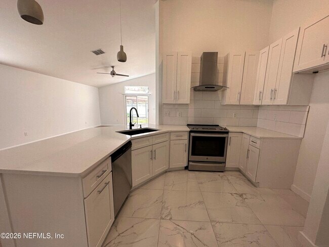 Foto del edificio - 760 S Lilac Loop
