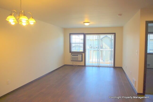 Building Photo - 2041 Andress Ln