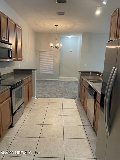 Building Photo - 7057 Snowy Canyon Dr