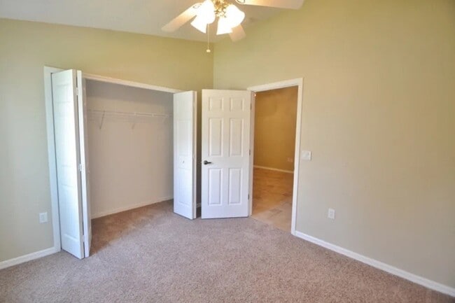 Building Photo - 2912 Summer Winds Cir
