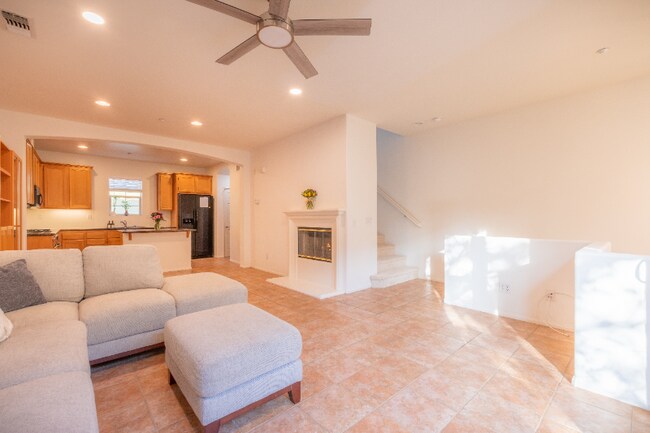 Foto del edificio - 2658 Escala Cir