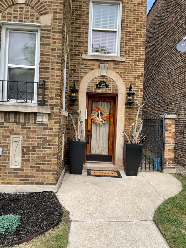 Elegant front entry - 1748 E 84th Pl
