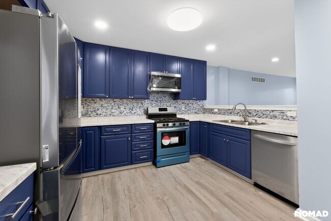 Foto del edificio - 243 Northdown Dr