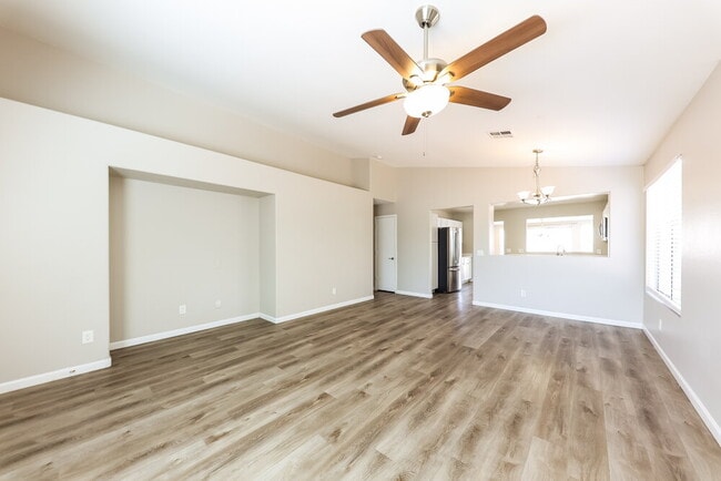 Building Photo - 16908 N 160th Ave