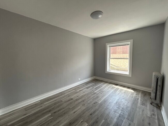 Foto del edificio - 6956 N Ashland Ave