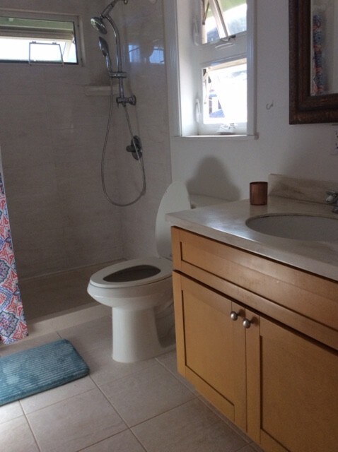 Bathroom w/ walk-in shower - 1065 Kahului St