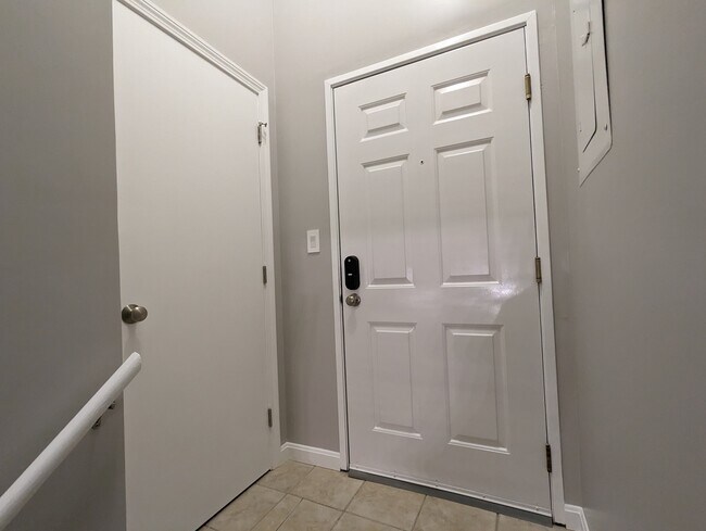Foto del edificio - 1029 Pleasant St