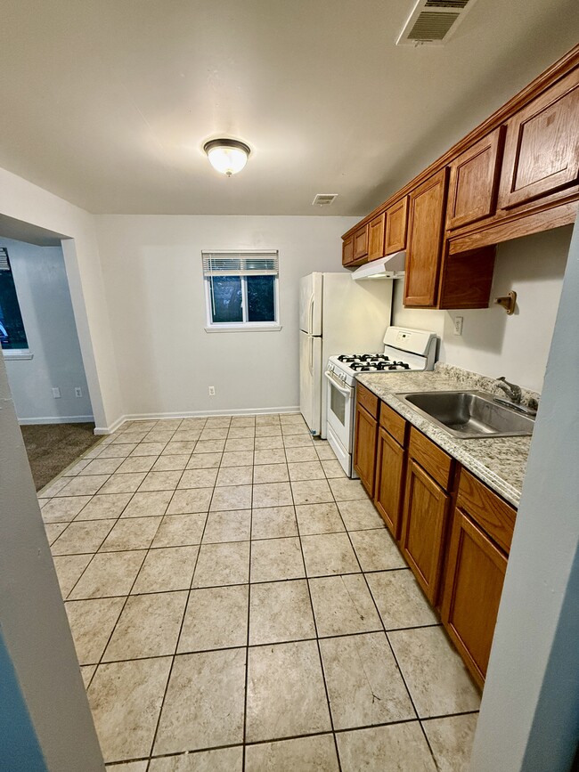 Building Photo - 31543 Alpena Ct