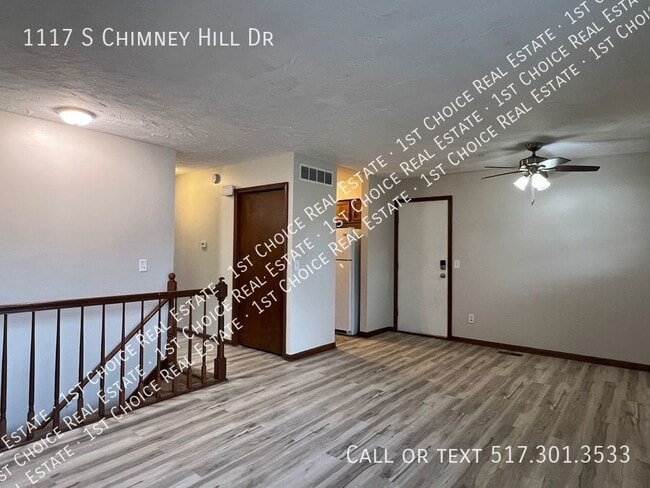 Building Photo - 1117 S Chimney Hill Dr