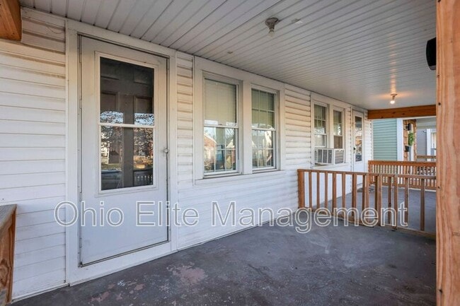 Foto del edificio - 1398 S Ohio Ave