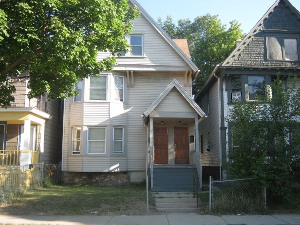 3744 W. Galena St 3 Bedroom Lower Room for Rent in Milwaukee, WI